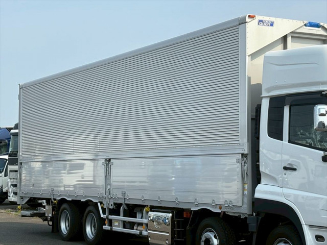 UDトラックス（日産） クオン 大型 アルミウィング 2RG-CG5FA(91160) 5枚目