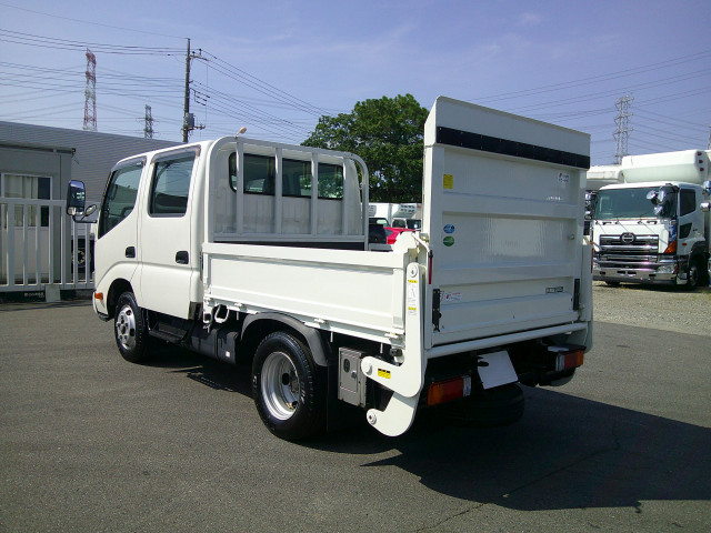 日野 デュトロ 小型 Wキャブ 2RG-XZU605M(91166) 7枚目