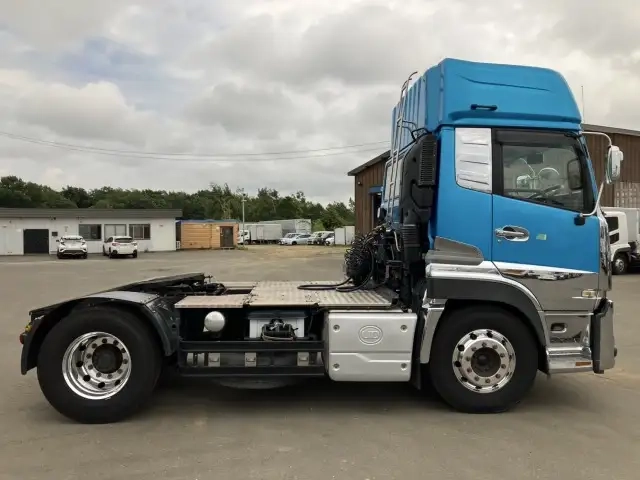 日産自動車 クオン 小型 トラクタ（シングル） 2PG-GK5AAD(91200) 4枚目