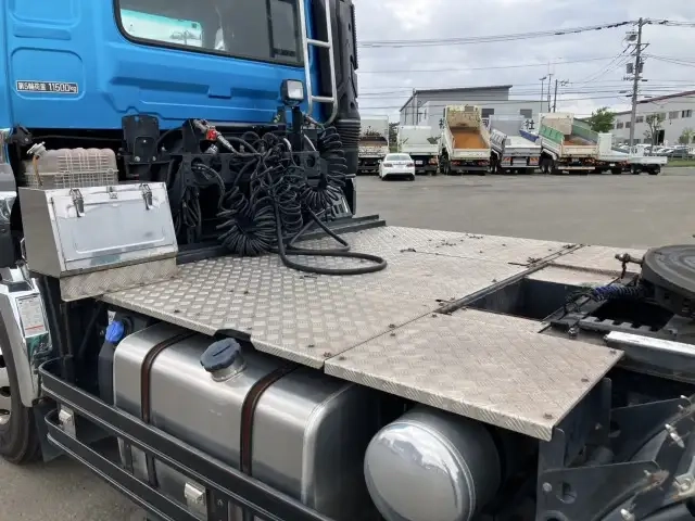 日産自動車 クオン 小型 トラクタ（シングル） 2PG-GK5AAD(91200) 9枚目