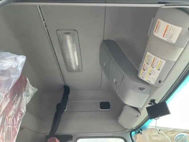 日産自動車 クオン 小型 トラクタ（シングル） 2PG-GK5AAD(91200) 35枚目