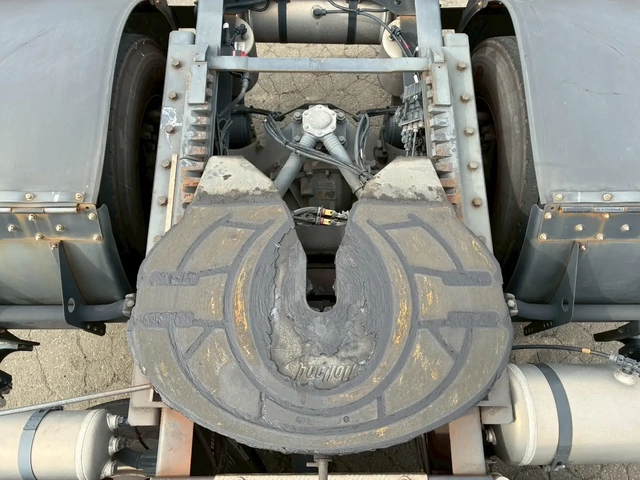 日産自動車 クオン 小型 トラクタ（シングル） 2PG-GK5AAD(91237) 12枚目