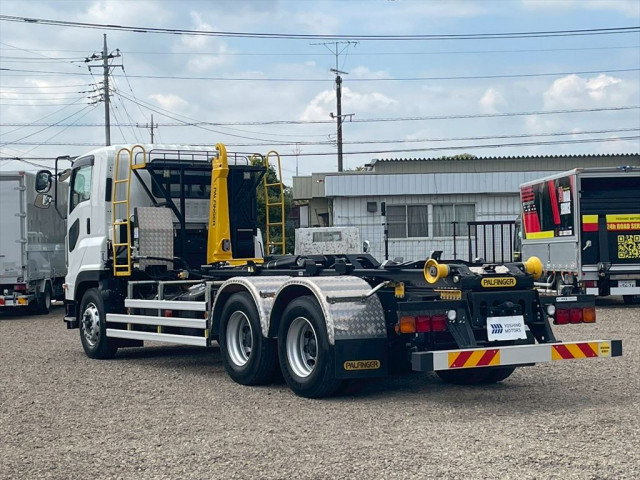 いすゞ ギガ 大型 コンテナ専用車 2PG-CYZ77DM(91312) 3枚目