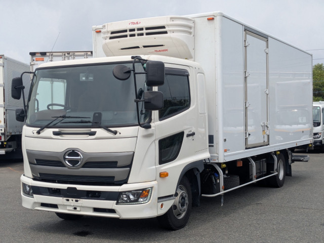 日野 レンジャー 中型 冷凍冷蔵バン 2KG-FD2ABG(91324) 1枚目