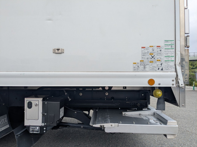 日野 レンジャー 中型 冷凍冷蔵バン 2KG-FD2ABG(91324) 23枚目