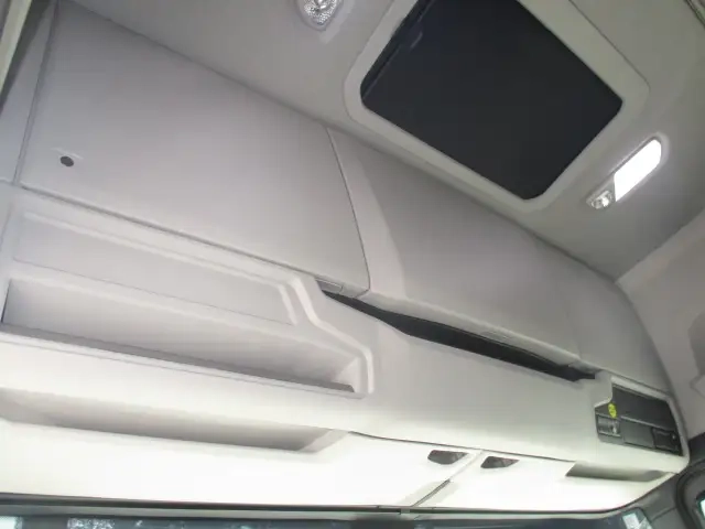 スカニア 小型 トラクタ（シングル） 2DG-A4X2ACG(91326) 49枚目