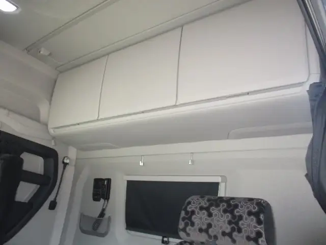 スカニア 小型 トラクタ（シングル） 2DG-A4X2ACG(91326) 50枚目