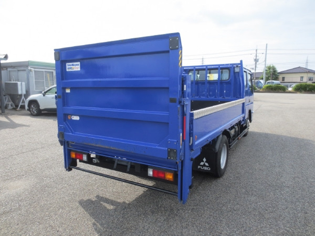 三菱ふそう キャンター 小型 Wキャブ 2RG-FEA20(91329) 4枚目