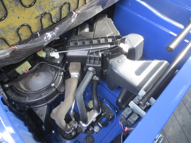 三菱ふそう キャンター 小型 Wキャブ 2RG-FEA20(91329) 17枚目