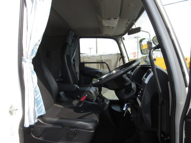 三菱ふそう ファイター 増トン 車載専用車 2KG-FK62FZ(91343) 21枚目