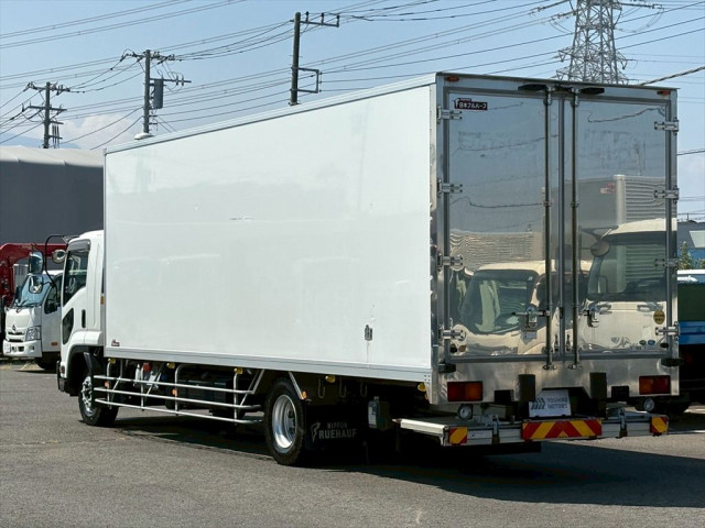 いすゞ フォワード 増トン 冷凍冷蔵バン 2PG-FTR90V2(91349) 3枚目