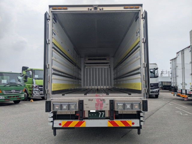 三菱ふそう ファイター 増トン 冷凍冷蔵バン 2KG-FK65FZ(91353) 9枚目