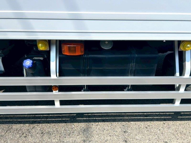日野 レンジャー 増トン 冷凍冷蔵バン 2PG-FG2ABA(91356) 17枚目