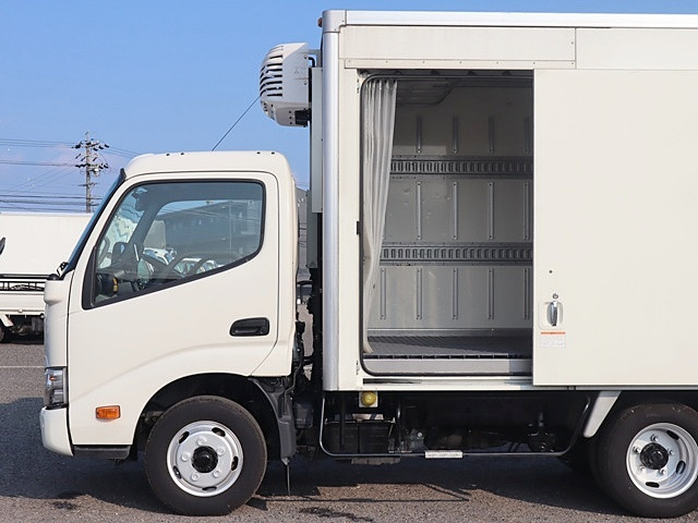 トヨタ ダイナ 小型 冷凍冷蔵バン 2RG-XZC605(91365) 10枚目
