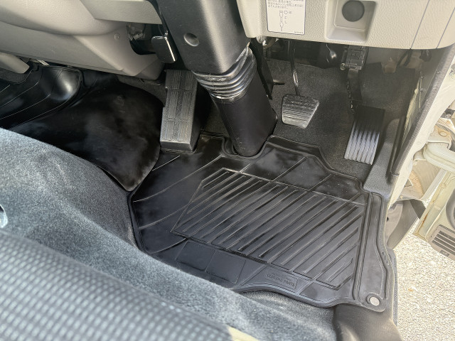 三菱ふそう キャンター 小型 アルミバン 2PG-FEAV0(91371) 42枚目