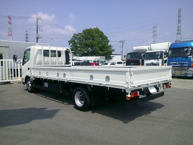 トヨタ ダイナ 小型 平ボディ 2RG-XZU722(91376) 7枚目