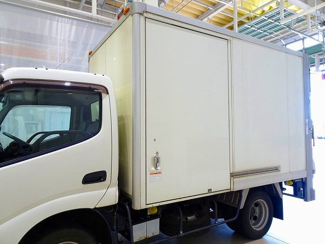 トヨタ ダイナ 小型 アルミバン 2RG-XZU605(91378) 31枚目