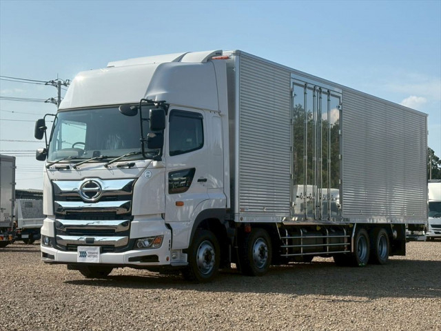 日野 プロフィア 大型 冷凍冷蔵バン 2DG-FW1AHB(91390) 1枚目