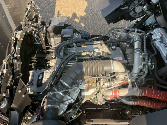 日野 プロフィア 大型 冷凍冷蔵バン 2DG-FW1AHB(91390) 20枚目