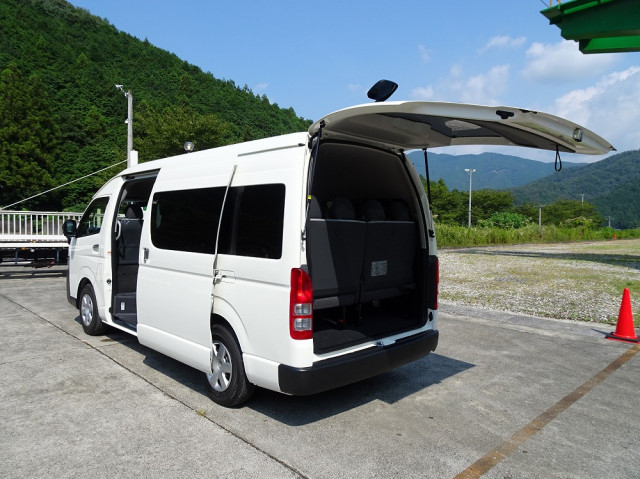 トヨタ 小型 バス 3DF-GDH223B(91415) 6枚目