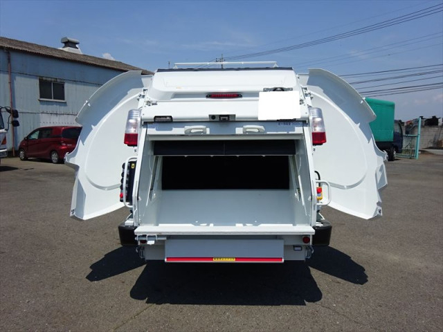 三菱ふそう キャンター 小型 塵芥車（プレス式） 2RG-FEAV0(91424) 10枚目