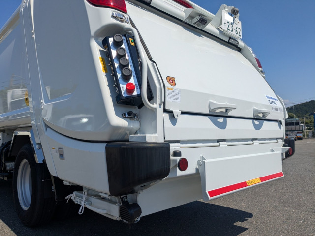 三菱ふそう キャンター 小型 塵芥車（プレス式） 2RG-FEAV0(91433) 7枚目