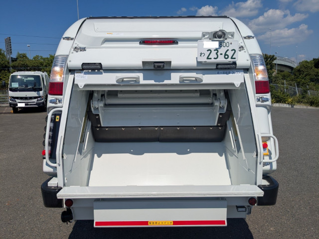 三菱ふそう キャンター 小型 塵芥車（プレス式） 2RG-FEAV0(91433) 9枚目