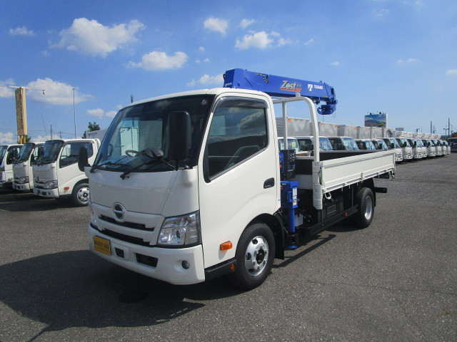 日野 デュトロ 小型 クレーン付き 2KG-XZU710M(91435) 2枚目