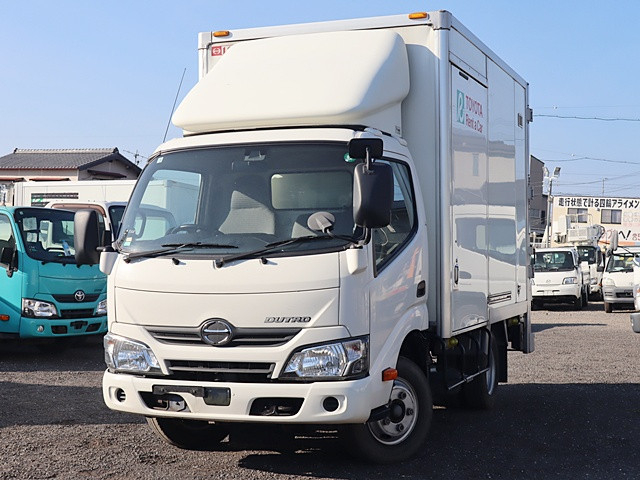 日野 デュトロ 小型 アルミバン TPG-XZU605M(91480) 2枚目