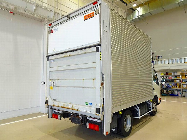 トヨタ ダイナ 小型 アルミバン TPG-XZU605(91483) 3枚目