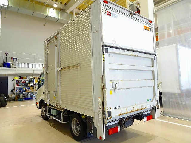 トヨタ ダイナ 小型 アルミバン TPG-XZU605(91483) 4枚目