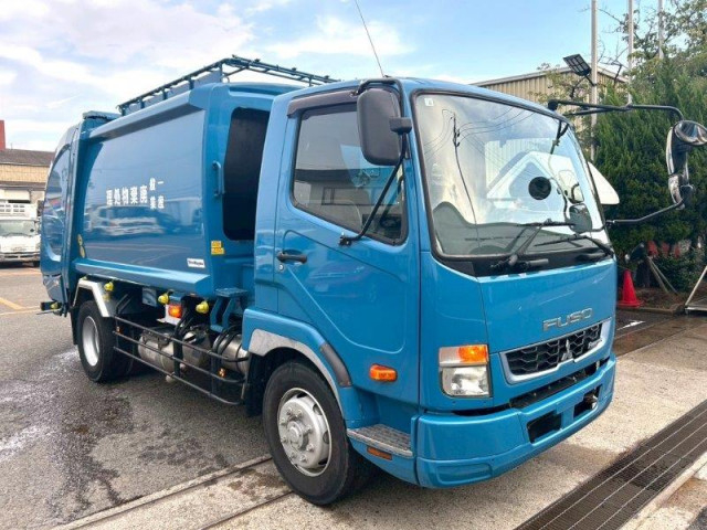 三菱ふそう ファイター 増トン 塵芥車（プレス式） 2KG-FK72FZ(91488) 2枚目