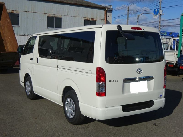 トヨタ ハイエース 小型 Translation missing: ja.item.body_keijou_enum.body_keijou_light_van 3BF-TRH200V(97597) 2枚目