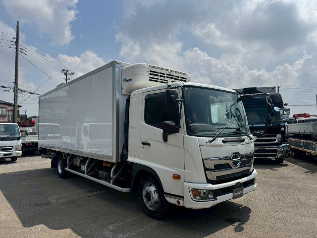 日野 レンジャー 中型 冷凍冷蔵バン 2KG-FD2ABA(91495) 2枚目