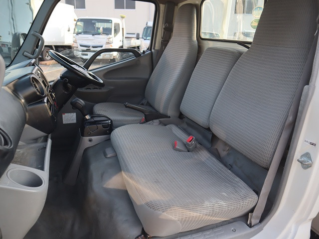トヨタ トヨエース 小型 平ボディ TPG-XZC655(91507) 31枚目