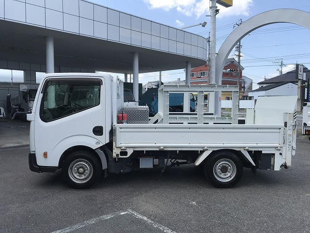 日産自動車 アトラス 小型 平ボディ CBF-SQ2F24(91534) 4枚目