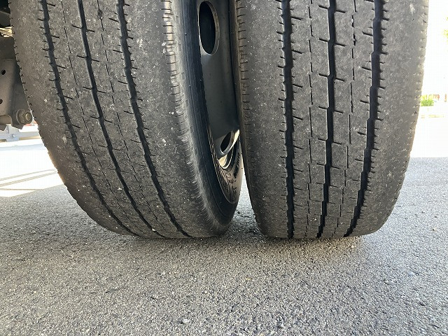 いすゞ エルフ 小型 平ボディ TRG-NLR85AR(91538) 28枚目