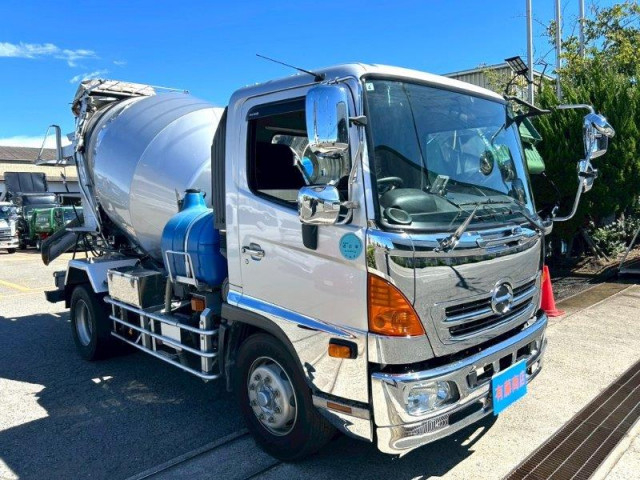 日野 レンジャー 増トン ミキサー車 LKG-FJ7JDAA(91539) 2枚目