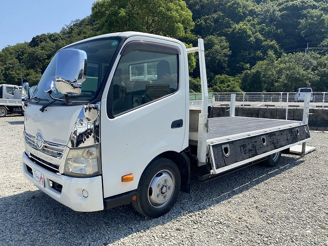 日野 デュトロ 小型 平ボディ SKG-XZU710M(91606) 9枚目