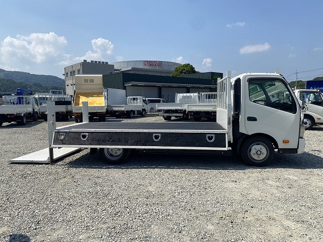 日野 デュトロ 小型 平ボディ SKG-XZU710M(91606) 12枚目