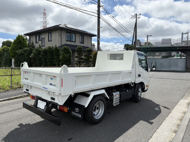 トヨタ ダイナ 小型 土砂ダンプ 2KG-XZU600D(91618) 3枚目