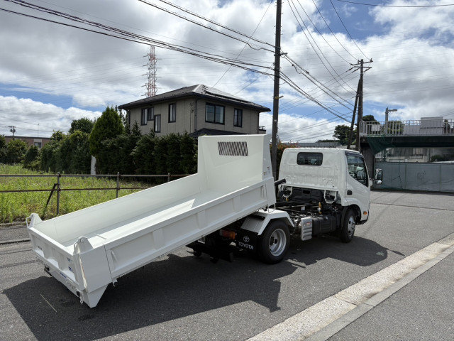 トヨタ ダイナ 小型 土砂ダンプ 2KG-XZU600D(91618) 9枚目