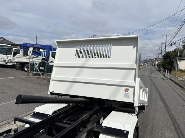 トヨタ ダイナ 小型 土砂ダンプ 2KG-XZU600D(91618) 10枚目