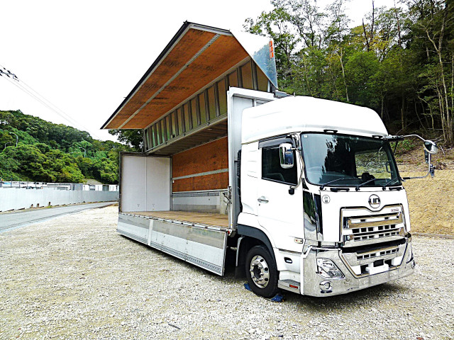 UDトラックス（日産） クオン 大型 ウィング 2PG-CG5CA(113977) 19枚目