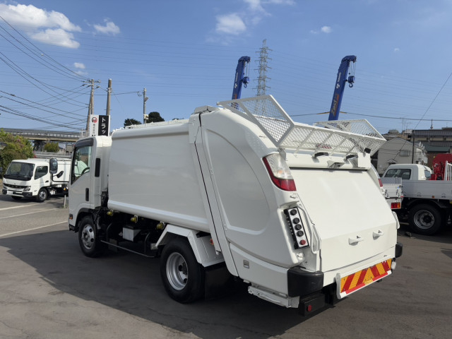 いすゞ エルフ 小型 塵芥車（プレス式） 2RG-NPR88YN(91641) 4枚目