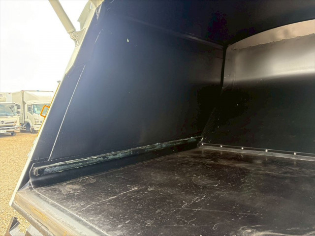 三菱ふそう ファイター 中型 塵芥車（プレス式） 2KG-FK62F(91646) 9枚目
