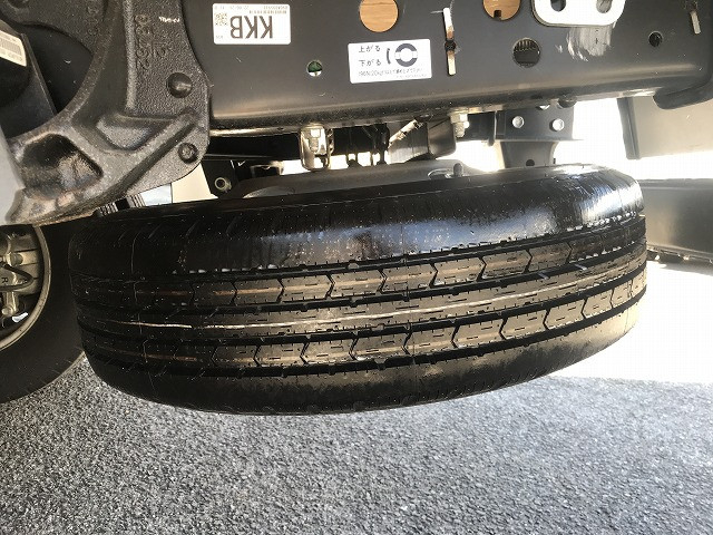 いすゞ エルフ 小型 平ボディ 2RG-NMR88R(91647) 23枚目