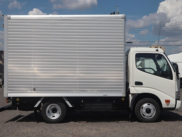 トヨタ ダイナ 小型 アルミバン TPG-XZU605(91651) 8枚目