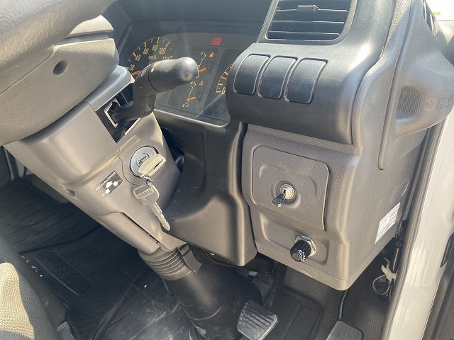日産自動車 アトラス 小型 平ボディ KK-AKR66LR(91672) 27枚目