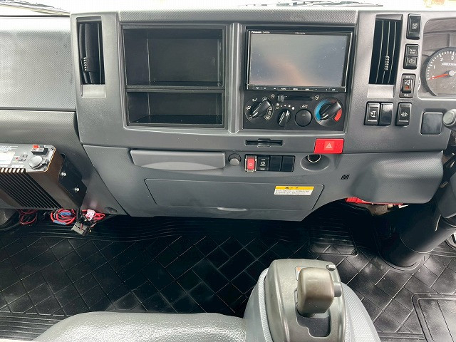 マツダ タイタン 小型 バン BDG-LPR85AN(110451) 29枚目